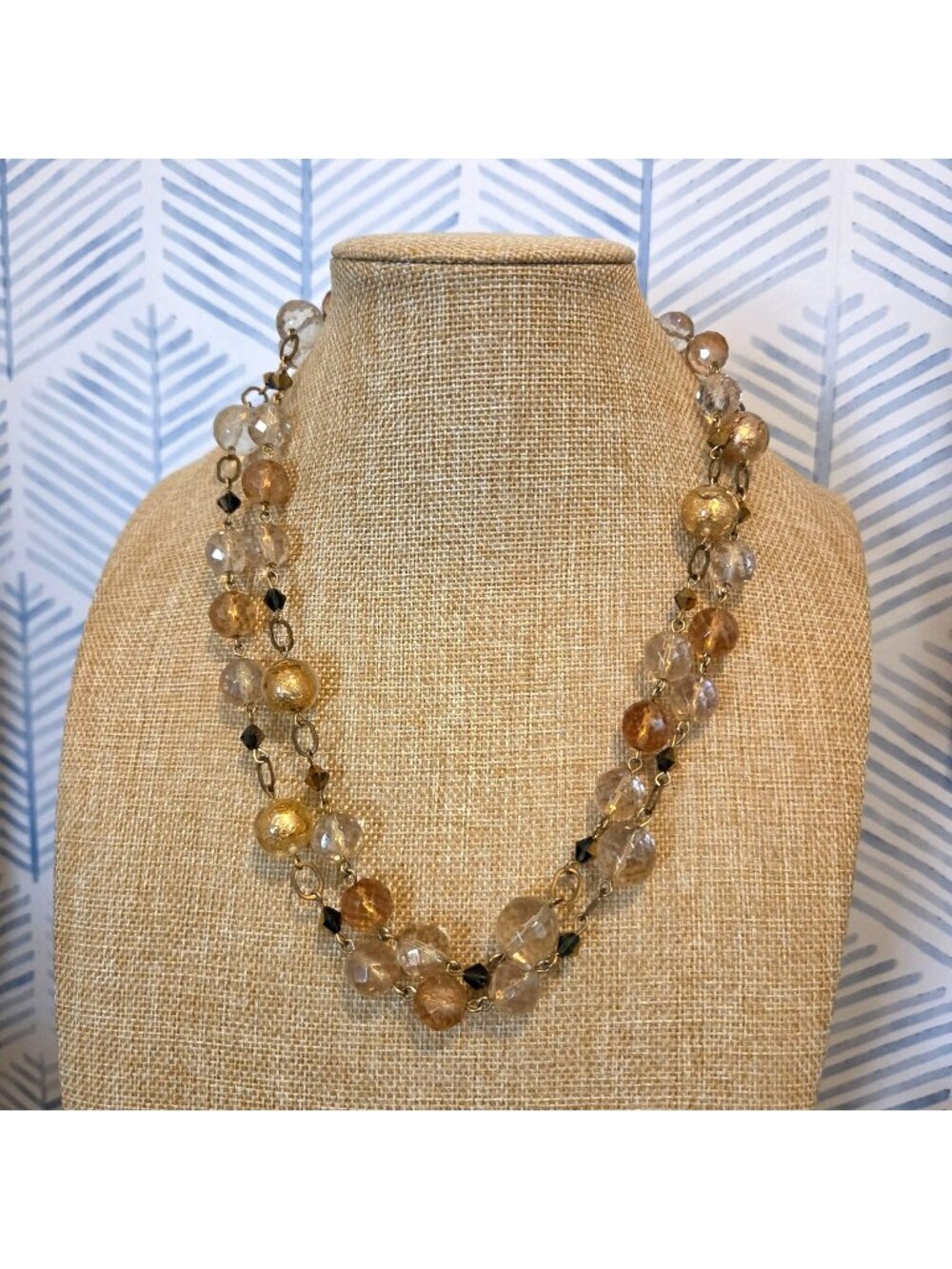 Vintage Mary Kay Holiday Wishes Clear & Champagne Faceted Glass Beaded Necklace